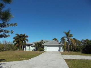 17595 Oak Creek Rd, Alva, FL 33920-3535