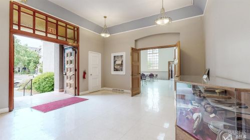 855 7th St, Santa Rosa, CA 95404-4277