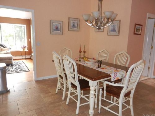 52 Plum Rd, Mahopac NY  10541-4247 exterior