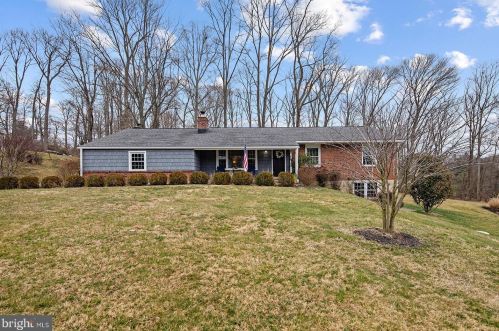 105 Ivy Ln, Glen Mills PA  19342-1319 exterior