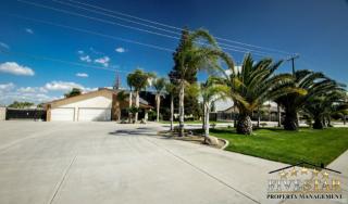 1720 Calloway Dr, Bakersfield, CA 93312-2824