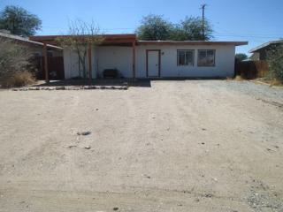 1331 Sims St, Ridgecrest CA  93555-8825 exterior