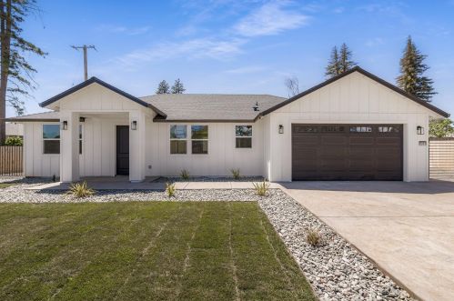 6081 Maxwood Dr, Paradise CA  95969-4348 exterior