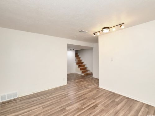 2136 Monroe Blvd, Ogden UT 84403-0235 exterior