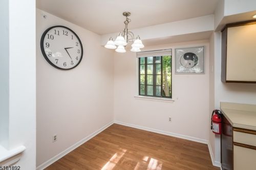 3710 Mark Twain Way, Mahwah NJ  07430-3477 exterior