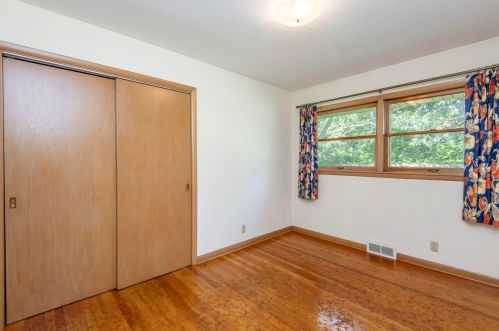 1617 118, Milwaukee WI 53226-3023 exterior