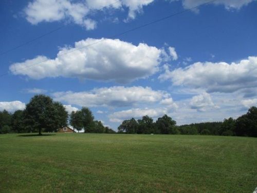 62 Moorefield Ln, Cumberland, VA 23040-2824