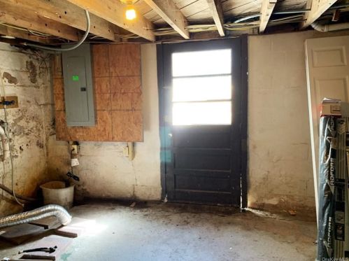 75 Sackett Lake Rd, Monticello NY  12701-4514 exterior