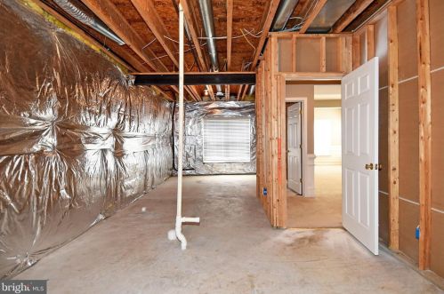 6022 Slippery Rock Rd, Haymarket VA  20169-3312 exterior