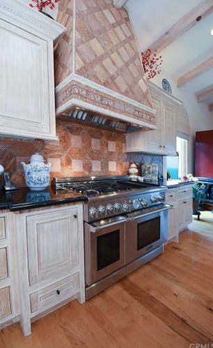 1128 Palos Verdes Dr, Palos Verdes Estates CA 90274-0015 exterior