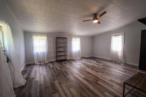 11 Homestead St, New Castle PA  16101-1616 exterior