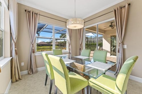9463 Quarry Dr, Naples FL  34120-5223 exterior