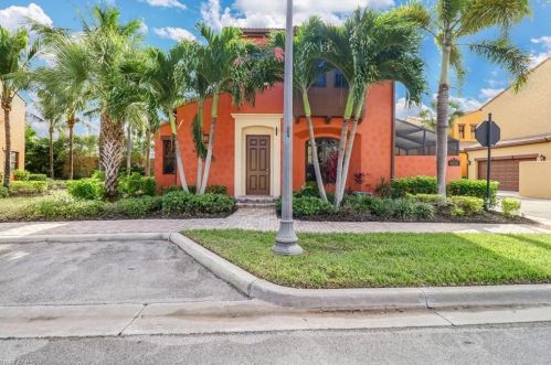 9020 Alturas St, Naples, FL 34113-3101