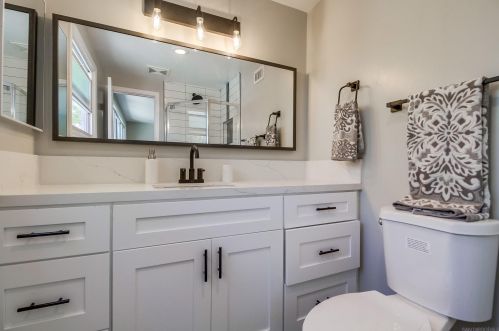 6979 Bobhird Dr, San Diego CA  92119-2021 exterior