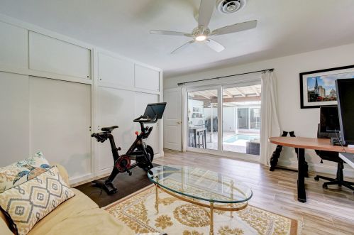 909 27th Ter, Boynton Beach FL  33435-7913 exterior