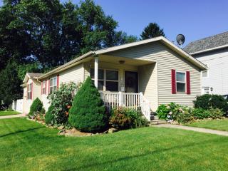 134 Hazelwood Ave, Barb, OH 44203-1315