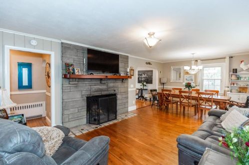 41 Bruce Ln, Warwick RI  02886-9120 exterior