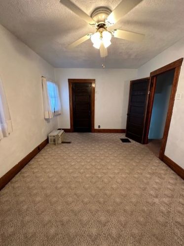 1242 Taylor Ave, New Kensington PA  15068-5531 exterior