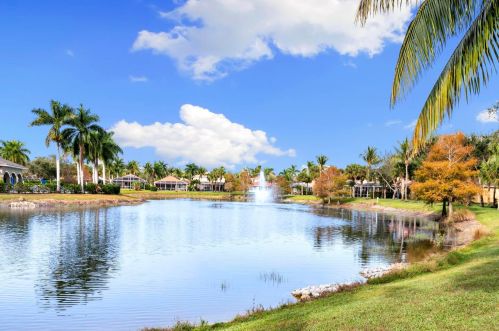 14255 Manchester Cir, Naples FL  34114-7221 exterior