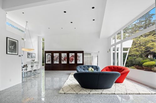 15 Wenwood Dr, Muttontown NY  11545-3129 exterior