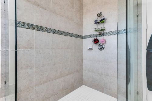 8298 39th Ct, Hollywood FL  33024-5052 exterior