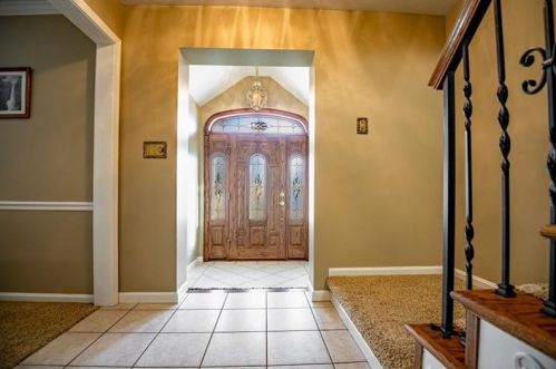 1450 Darby Rd, Hermitage, PA 16148-9127