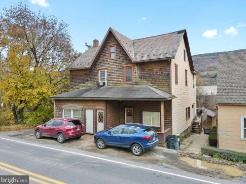 485 Little Gap Rd, Palmerton, PA 18071-5012