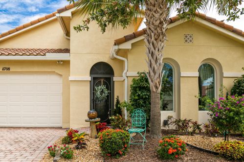 11708 Mountain Ash Cir, Fort Pierce, FL 34987-2487