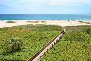 627 Causeway Blvd, Vero Beach FL  32963-2229 exterior