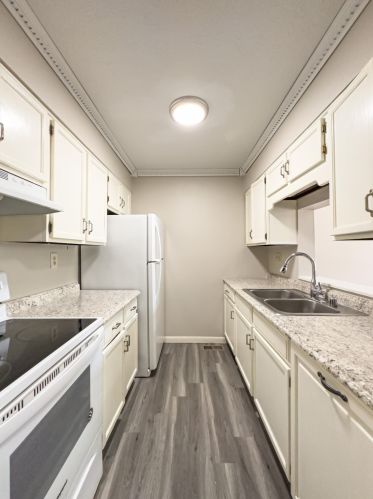 1044 Emery Dr, Covington KY  41011-4046 exterior