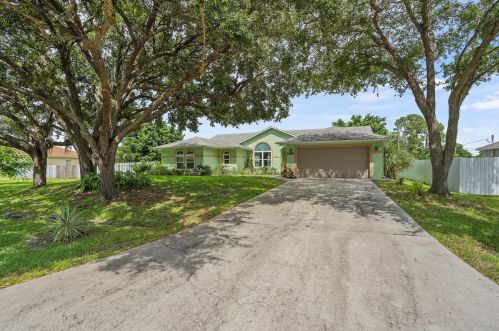2391 Altara St, Fort Pierce, FL 34953-2102