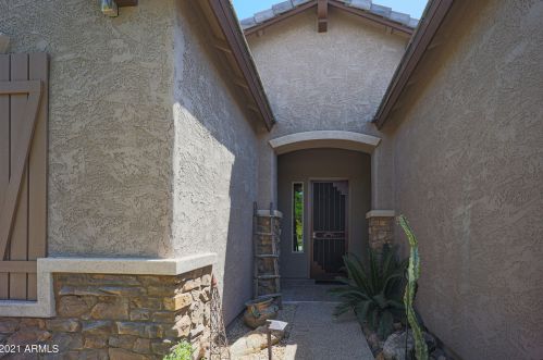 5651 Ocupado Dr, Cave Creek, AZ 85331-2556