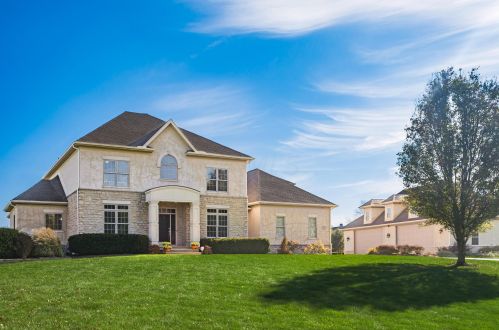 4176 Ashbury Dr, Carroll OH  43112-9418 exterior