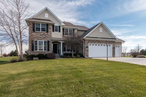 6181 Buckskin Trl, Panarama Park, IA 52722-8816