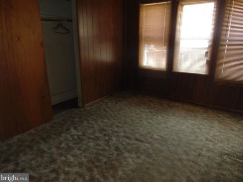 240 Cedar Ave, Camden NJ  08107-2404 exterior