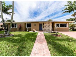16510 101st Ave, Miami, FL 33157-3223