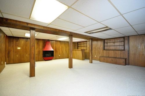 55 Foster Ln, Windsor CT exterior