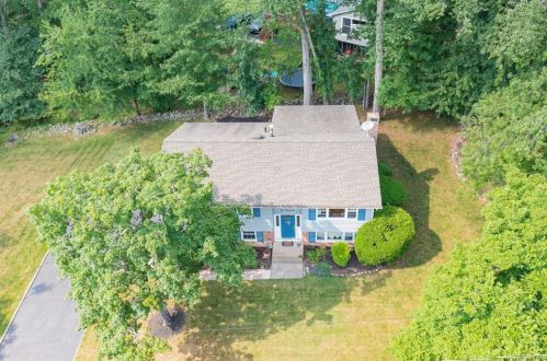 114 Snedecker Ave, Congers, NY 10920-1808
