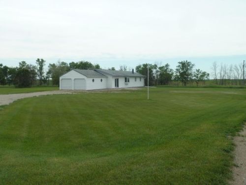 8680 17th St, Courtenay, ND 58426-9742