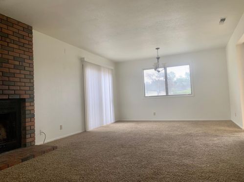 1 Segura Dr, Oroville CA  95966-8600 exterior