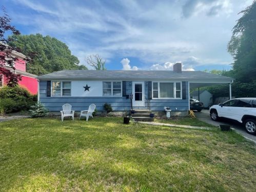15 Aurora Ave, Providence, RI 02905-4005