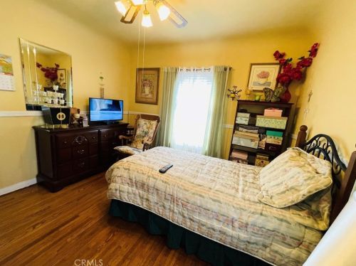 1504 Pearl Ave, Compton CA  90221-1556 exterior