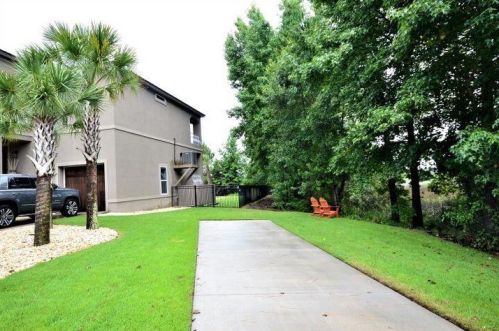 4321 Jelinek Dr, Milton FL  32583-3203 exterior