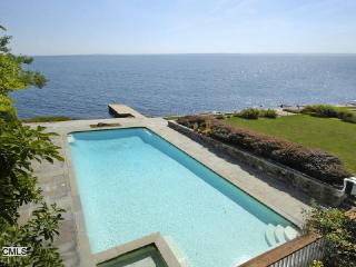 457 Ocean Dr, Stamford, CT 06902-8223