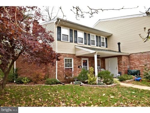 601 Middleton Pl, Norristown, PA 19403-2836