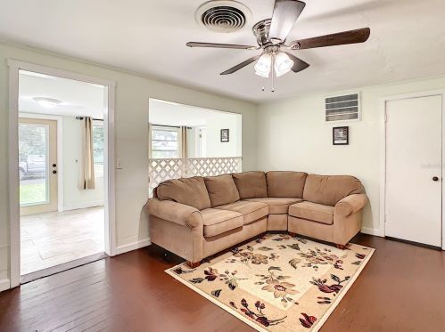 396 Collins St, Umatilla FL  32784-8387 exterior