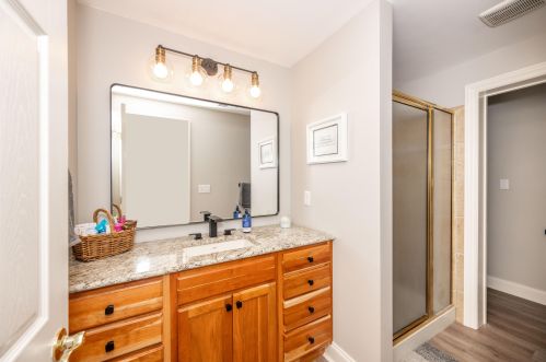 917 Keeneland Green Dr, Hamilton KY  41091-8025 exterior