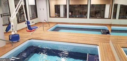 1420 Locust St, Philadelphia PA  19102-4201 exterior