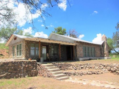 1637 Ridge Dr, Nogales, AZ 85621-1531