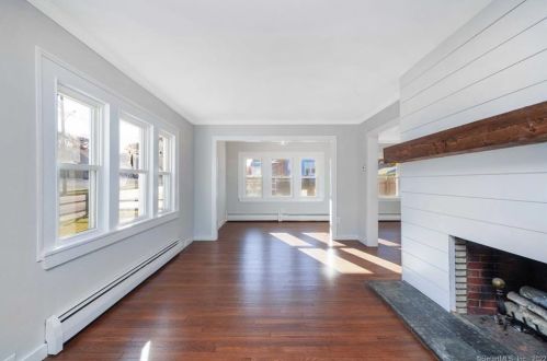 150 Summit St, Bridgeport CT  06606-4839 exterior